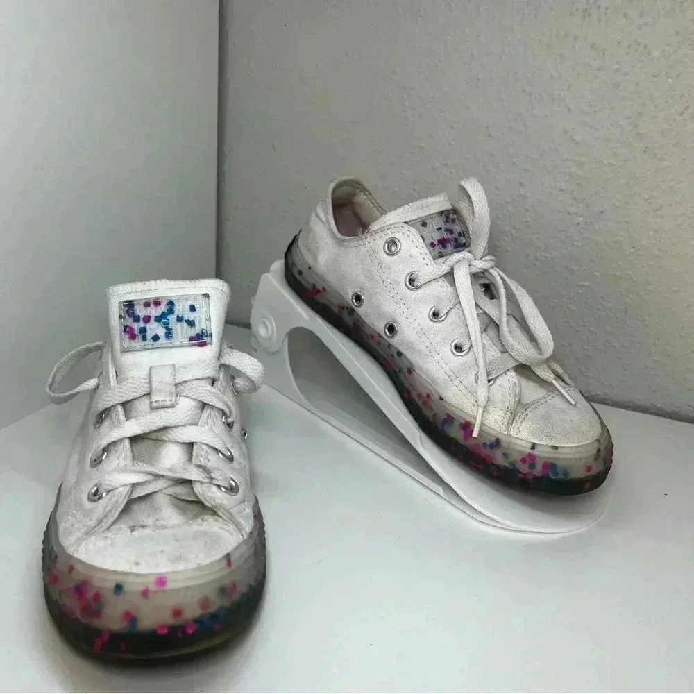 KIDS CONVERSE ALL STAR WHITE WITH SPRINKLED PINK AND BLUE BOTTOM